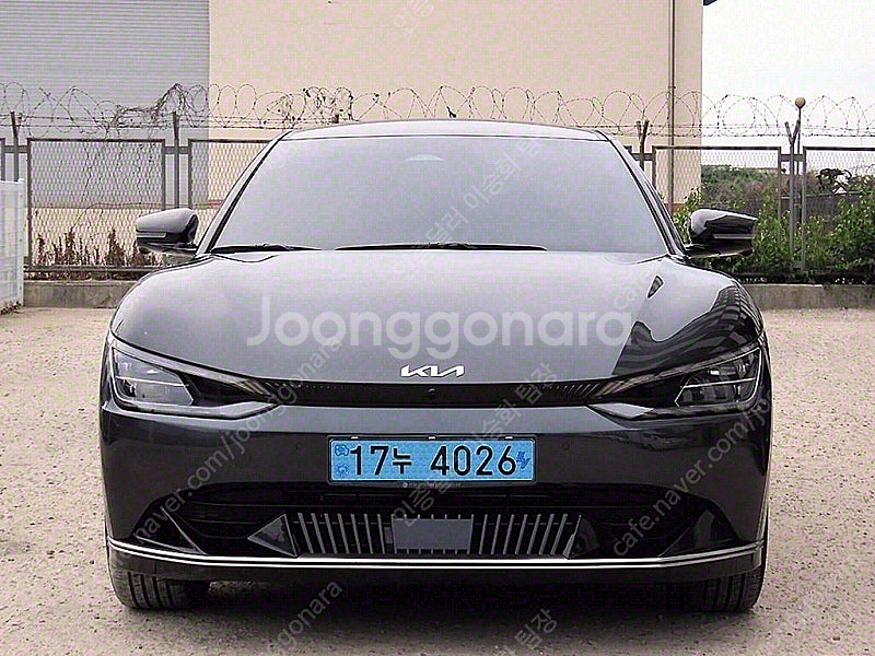 95,844 km EV6 중고 전기중고차 롱레인지 어스 중고자동차가격 당일 출고 회색--7